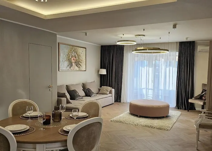 Warm&inviting Herastrau بوخارست