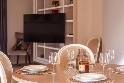 Apartament Warm&inviting Herastrau